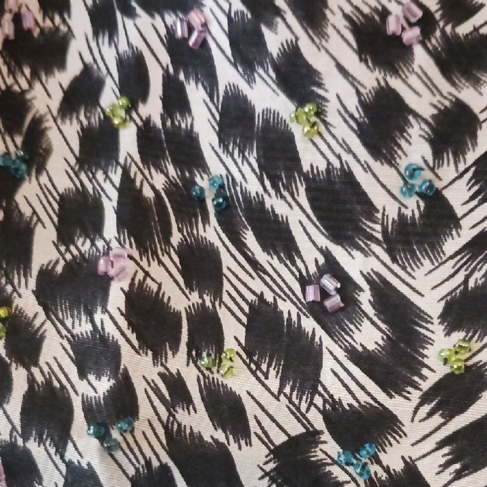 Ice Silk Patterned Top - Picture 3 of 3